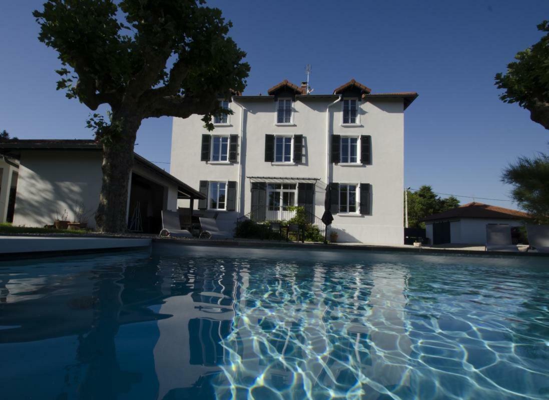 Villa La Maternite Villieu Exterior foto